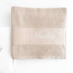 Personalized Embroidered Bath Towel, Valentine's Day Gift - thumbnail 3