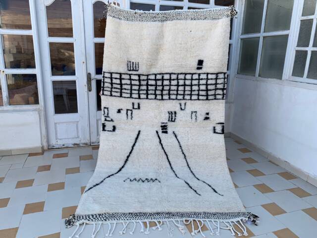 Azilal Moroccan Berber Wool Rug 5x8 - image 1