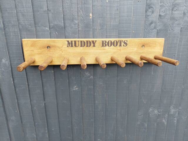 Personalised Welly Rack/ Boot Holder Wall Mounted Wooden Muddy Boots 2 3 4 5 6 Pairs Heavy Duty - image 1