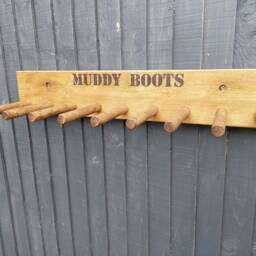 Personalised Welly Rack/ Boot Holder Wall Mounted Wooden Muddy Boots 2 3 4 5 6 Pairs Heavy Duty - thumbnail 3