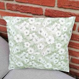 Outdoor Cushion Green With White Flower Tendrils - in 3 Sizes/Garden - thumbnail 3