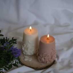 Embossed Flower Pillar Candle - Wedding Decor Candles Handmade Soy Wax -Home Favour - thumbnail 4