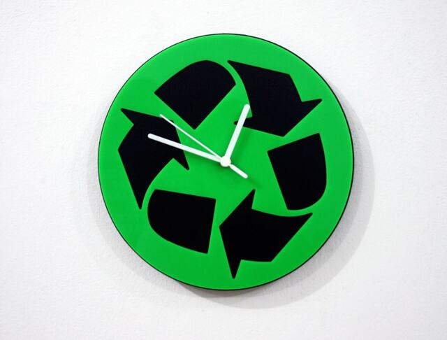 Recycle Green Wall Clock - image 1