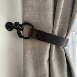 Brown Leather Curtain Tie Back 3/4 - thumbnail 2