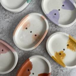 Marbled Concrete Soap Dish - Eco-Friendly - thumbnail 3
