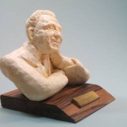 Hammerstein, Oscar Bust Of The Great Lyricist Hydrocal & Wood - thumbnail 4