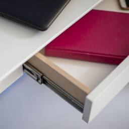 Small Writing Desk With Black Legs, Various Colors Mimo - thumbnail 2