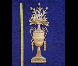 Ornate Applique Panel Louis Xvi Floral Urn Gilt White French Style Decorative Wall Furniture Onlay Moulding Pediment Plastic Decoration - thumbnail 1