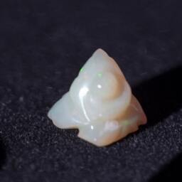 standing Flower Opal Carving -2.92 Cts - thumbnail 2