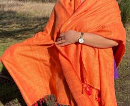 Sweet Warm Large Woollen Blanket Soft Oversized Shawl/Throw Meditation Wrap Handmade Nepal