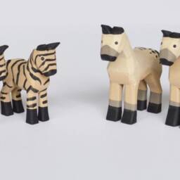 Hand Carved Wooden Noah's Ark Animals Llama's, Zebra's, Horse & Rhinoceros - thumbnail 2