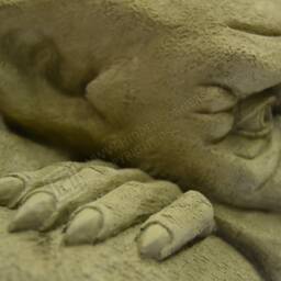 Ernie - The Gargoyle Stone Garden Ornament - thumbnail 4