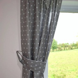 Curtains Grey White Stars 100% Cotton Baby Bedroom Tab Top Curtains With Tiebacks 150 X 150cm - thumbnail 4