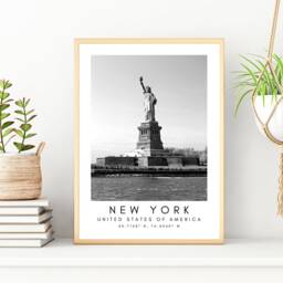 statue Of Liberty Print New York Black & White Wall Art - thumbnail 3