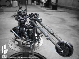 Metal Hunter Rider Type Ii - Medium Item - thumbnail 1