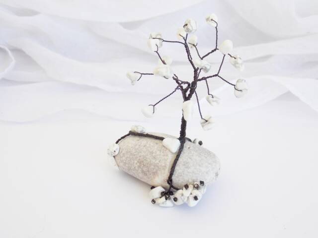Howlite Wire Tree Sculpture, Copper Wire, Beach Pebble Base - image 1