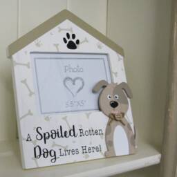 Dog Photo Frame Picture A Spoiled Rotten Lives Here Wooden Cream 3.5x5 - thumbnail 4