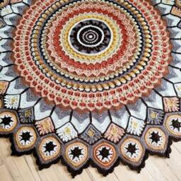 Mandala Blanket Peacock Plumes Afghan - thumbnail 3