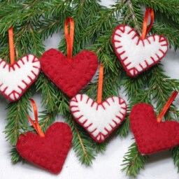 Rustic Felt Christmas Tree Decor, Ornaments, Hanging Heart Felted Small Red & White Ornament - thumbnail 4