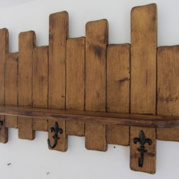 77cm Reclaimed Pallet Wood Floating Shelf With Black Cast Iron Fleur De Lis Hooks/Shabby Chic Kitchen Bathroom - thumbnail 2