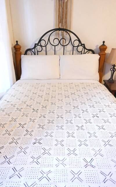 Extra Large Handwoven Mudcloth Throw Blanket Bohemian Tapestry Wall Decor - image 1