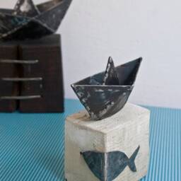 Metal Boat & Fish, Origami Paper On Wood Base, Iron Art, Sculpture By Thesteelstylethings - thumbnail 3