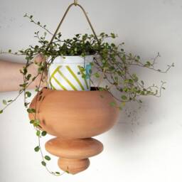 Handmade Terracotta Hanging Planter Indoor/Outdoor With Brass Chain - Us Shipping Includes All Taxes - thumbnail 3