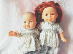 Melodies De Pois Enchanted Blouse With Silver Smocking For Dolls From 34 To 36 cm - thumbnail 1
