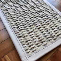 Woven Cowhide Rug - White + Light Gray Gurruchaga - thumbnail 3