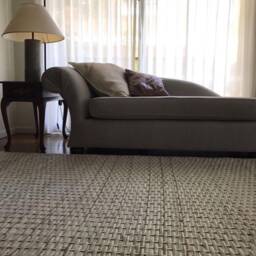 Woven Cowhide Rug - White + Light Gray Gurruchaga - thumbnail 2