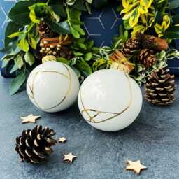 Kintsugi Ornament, White Ceramic Bauble Plated With Gold - thumbnail 2