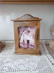 Wooden Key Holder - thumbnail 1