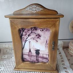 Wooden Key Holder - thumbnail 3