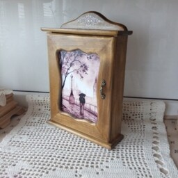 Wooden Key Holder - thumbnail 2