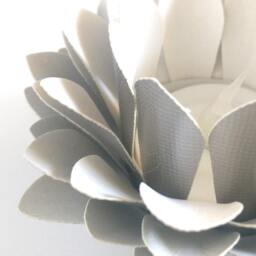 Paper Lotus Lantern -Metallic Silver - thumbnail 2