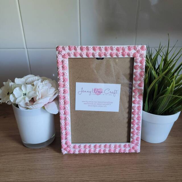 Pink Heart Shaped Acrylic Cabochon Photo Frame 5 X 7 Inches - image 1