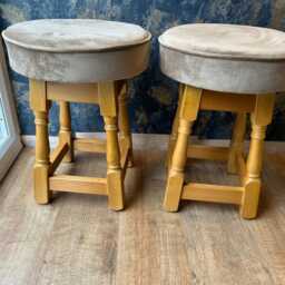 Traditional Pub/Bar Stool - thumbnail 2