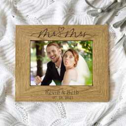 Photo Frame 6x4 Personalised Picture Frames Gifts For Couple Mr & Mrs Laser Engraved Wooden Wedding Anniversary - thumbnail 2