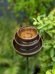 Medium Rusty Metal Rain Catcher Fountain - 1M Garden Water Feature & Bird Bath