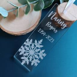 Hanging Christmas Tree Ornament - Personalised Decoration Snowflake Loss Of Loved One Dandelion Angel Wings - thumbnail 2