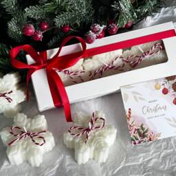 Hygge Christmas Gift Box Snowflake Candle Set, Scandinavian Decor - thumbnail 3