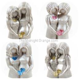Handmade Two Mothers Sculpture Surrogacy, Ivf, Adoption Keepsake - thumbnail 3