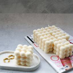 Bubble Soy Wax Candle - Hand Poured Cube - thumbnail 4
