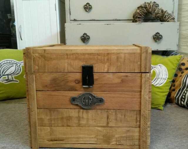 Handmade Reclaimed Wood Chest Rustic Farmhouse Blanket Box - image 1