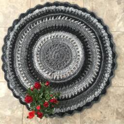 Round Crochet Rug, Gray & Black, Handmade Accent Rug - thumbnail 1