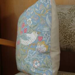 William Morris Cushion Cover Strawberry Thief Slate Blue - thumbnail 3