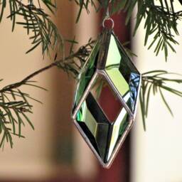 stained Glass Christmas Ornament Green Crystal Chevron Prism Suncatcher - thumbnail 3