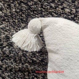Handwoven White Moroccan Cotton Pillow Cover With Pom Poms - thumbnail 3