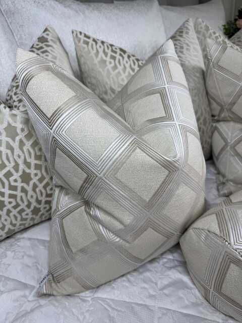 Champagne Geometric Cushion Cover Sofa Bed, Scatter Pillow For Livingroom - Bedroom, Throw Cover, Power - image 1
