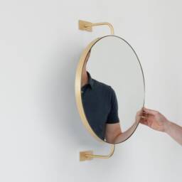 Vorso??? Wall Attached Rotating Round Modern Mirror With Brass Frame - thumbnail 3